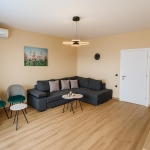 Дава се под наем Тристаен апартамент в Пловдив, Кършияка - 106 кв.м за 612 € - Снимка #1