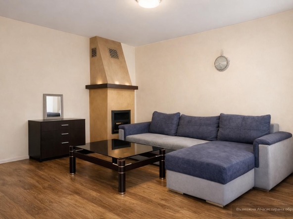 Дава се под наем Тристаен апартамент в Пловдив, Център - 82 кв.м за 398.82 € - Снимка #1