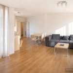 Дава се под наем Тристаен апартамент в София, Обеля 2 - 110 кв.м за 747.66 € - Снимка #1