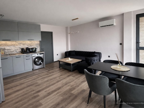 Дава се под наем Тристаен апартамент в Пловдив, Център - 90 кв.м за 1196.97 € - Снимка #1