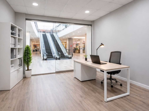 Офис в Пловдив, Тракия - 34 кв.м за 675 €/кв.м - Снимка #1