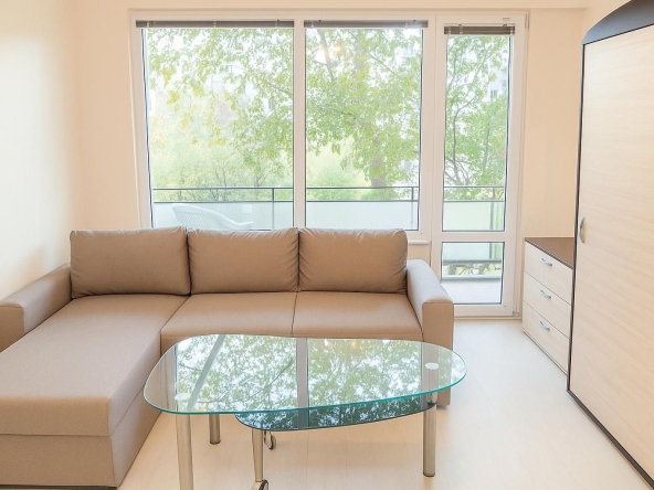 Дава се под наем Тристаен апартамент в Пловдив, Кючук Париж - 70 кв.м за 357 € - Снимка #1