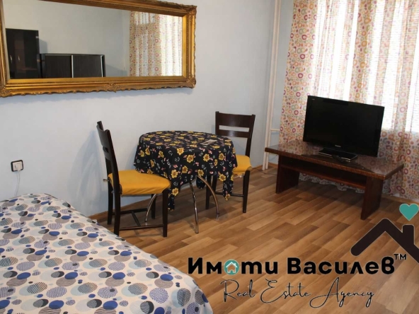 Дава се под наем Едностаен апартамент в София, Център - 44 кв.м за 418.71 € - Снимка #1