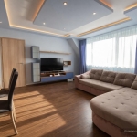 Дава се под наем Тристаен апартамент в София, Дианабад - 100 кв.м за 846.6 € - Снимка #1