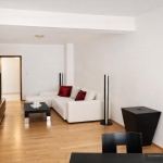 Дава се под наем Тристаен апартамент в Пловдив, Младежки Хълм - 130 кв.м за 677.79 € - Снимка #1