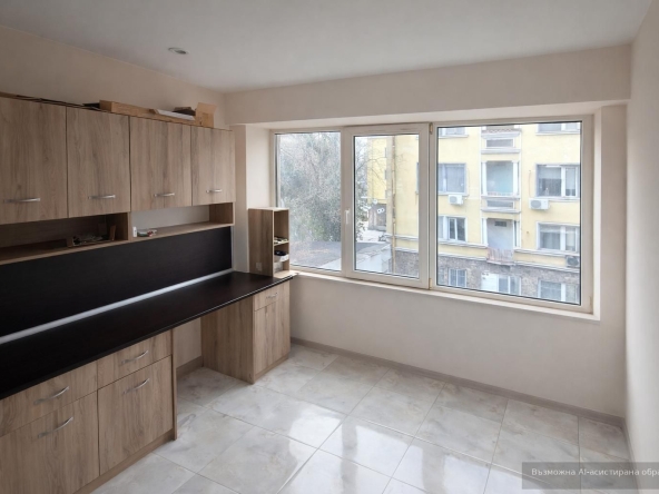 Дава се под наем Тристаен апартамент в Пловдив, Център - 94 кв.м за 359.04 € - Снимка #1