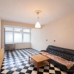 Дава се под наем Тристаен апартамент в София, Младост 3 - 80 кв.м за 548.25 € - Снимка #1