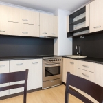 Дава се под наем Двустаен апартамент в Пловдив, Кършияка - 60 кв.м за 409 € - Снимка #1