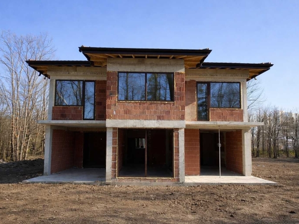 Къща в Габрово, Русевци - 303 кв.м за 615 €/кв.м - Снимка #1