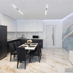 Дава се под наем Тристаен апартамент в к.к. Св.Св. Константин и Елена - 87 кв.м за 847.62 € - Снимка #1