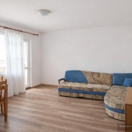 Дава се под наем Двустаен апартамент в Пловдив, Тракия - 37 кв.м за 298.86 € - Снимка #1