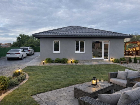 Къща в Каблешково - 93 кв.м за 538 €/кв.м - Снимка #1