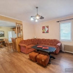 Дава се под наем Етаж от къща в Варна, Автогара - 60 кв.м за 378.93 € - Снимка #1