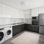 Двустаен апартамент в Пловдив, Южен - 65 кв.м за 1083 €/кв.м - Снимка #1