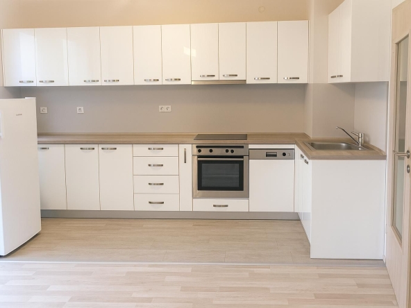 Дава се под наем Двустаен апартамент в Пловдив, Мараша - 60 кв.м за 500 € - Снимка #1