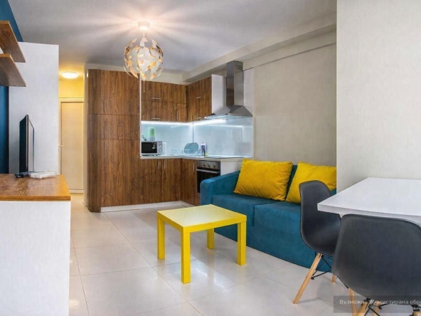 Дава се под наем Едностаен апартамент в Варна, Център - 40 кв.м за 378.93 € - Снимка #1