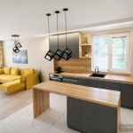 Дава се под наем Тристаен апартамент в Варна, Център - 110 кв.м за 997.05 € - Снимка #1