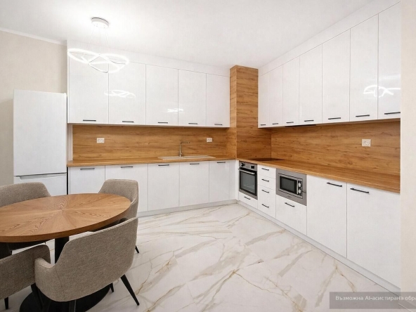 Дава се под наем Тристаен апартамент в Пловдив, Тракия - 102 кв.м за 648.21 € - Снимка #1