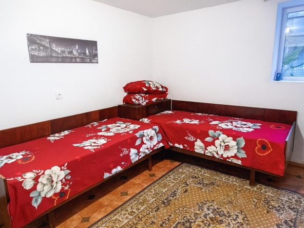 Дава се под наем Едностаен апартамент в Пловдив, Център - 20 кв.м за 153 € - Снимка #1