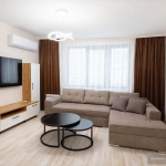 Дава се под наем Тристаен апартамент в Пловдив, Тракия - 102 кв.м за 648.21 € - Снимка #1