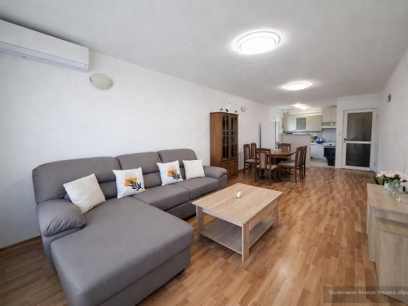 Дава се под наем Тристаен апартамент в Варна, ЖП Гара - 98 кв.м за 698.19 € - Снимка #1