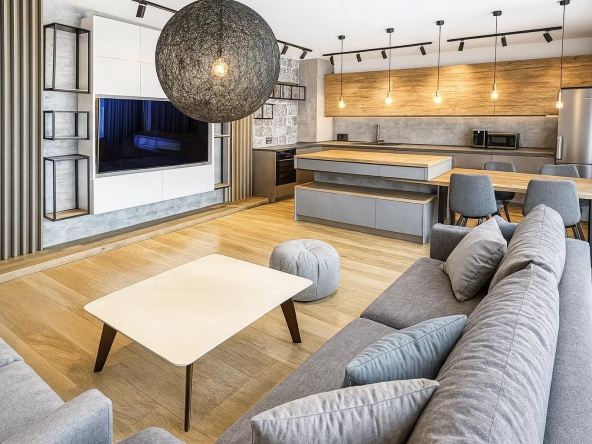 Дава се под наем Тристаен апартамент в Пловдив, Център - 126 кв.м за 997.05 € - Снимка #1