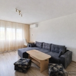 Дава се под наем Двустаен апартамент в Пловдив, Тракия - 79 кв.м за 448.8 € - Снимка #1