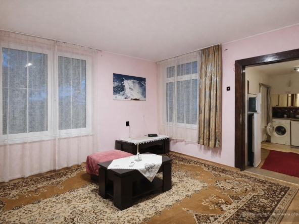 Дава се под наем Етаж от къща в София, Зона Б-5 - 32 кв.м за 418.71 € - Снимка #1