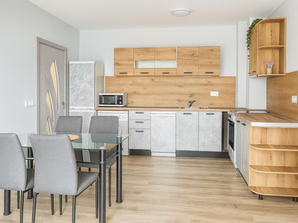 Дава се под наем Двустаен апартамент в Пловдив, Христо Смирненски - 60 кв.м за 483.48 € - Снимка #1