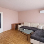 Дава се под наем Двустаен апартамент в Пловдив, Коматево - 68 кв.м за 359.04 € - Снимка #1