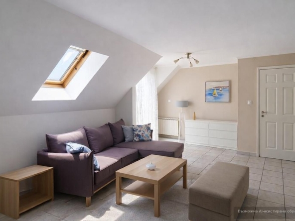 Дава се под наем Тристаен апартамент в София, Център - 120 кв.м за 797.64 € - Снимка #1