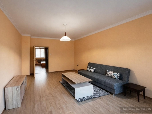 Дава се под наем Двустаен апартамент в София, Толстой - 65 кв.м за 498.27 € - Снимка #1