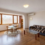 Дава се под наем Четиристаен апартамент в Пловдив, Христо Смирненски - 80 кв.м за 598.23 € - Снимка #1