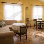 Дава се под наем Тристаен апартамент в Варна, ХЕИ - 90 кв.м за 757.86 € - Снимка #1