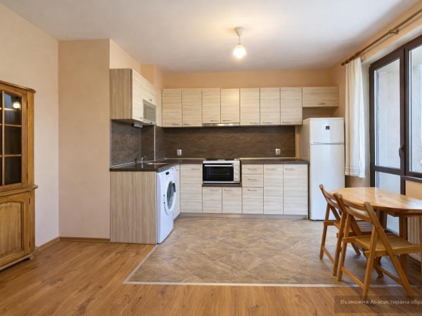 Дава се под наем Тристаен апартамент в Пловдив, Център - 75 кв.м за 488.58 € - Снимка #1