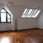 Дава се под наем Къща в София, Симеоново - 280 кв.м за 1794.18 € - Снимка #1