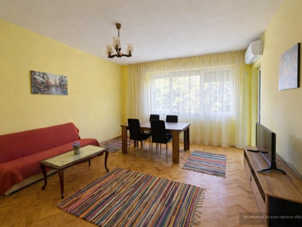 Дава се под наем Тристаен апартамент в Пловдив, Център - 86 кв.м за 598.23 € - Снимка #1