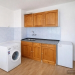 Дава се под наем Едностаен апартамент в Пловдив, Кършияка - 30 кв.м за 378.93 € - Снимка #1