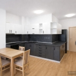 Дава се под наем Двустаен апартамент в Пловдив, Тракия - 65 кв.м за 498.27 € - Снимка #1