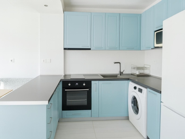 Дава се под наем Тристаен апартамент в Пловдив, Каменица 1 - 80 кв.м за 510 € - Снимка #1