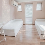 Дава се под наем Едностаен апартамент в Пловдив, Център - 30 кв.м за 338.64 € - Снимка #1