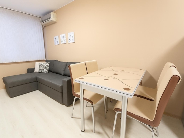 Дава се под наем Двустаен апартамент в Пловдив, Кършияка - 65 кв.м за 408 € - Снимка #1