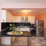 Дава се под наем Тристаен апартамент в Пловдив, Остромила - 85 кв.м за 498.27 € - Снимка #1
