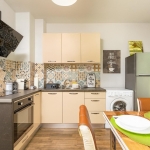 Дава се под наем Двустаен апартамент в Пловдив, Център - 76 кв.м за 698.19 € - Снимка #1