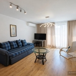 Дава се под наем Двустаен апартамент в Варна, Автогара - 60 кв.м за 488.58 € - Снимка #1