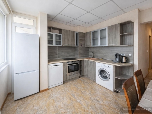 Дава се под наем Тристаен апартамент в Варна, Чайка - 65 кв.м за 588.03 € - Снимка #1