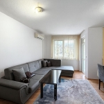 Дава се под наем Тристаен апартамент в Пловдив, Център - 100 кв.м за 433.5 € - Снимка #1