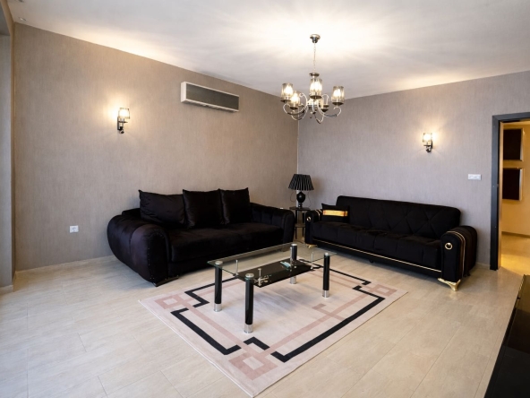 Тристаен апартамент в Асеновград - 103 кв.м за 758 €/кв.м - Снимка #1