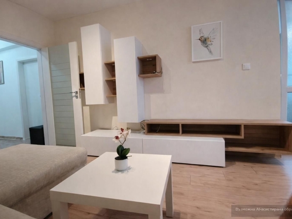 Дава се под наем Тристаен апартамент в София, Център - 100 кв.м за 698.19 € - Снимка #1