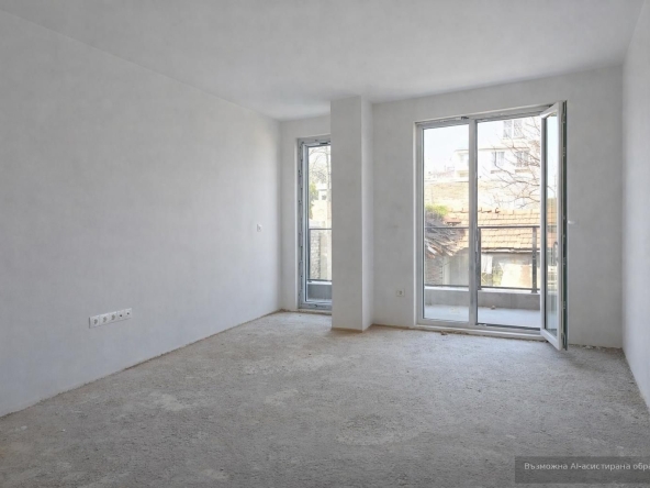 Тристаен апартамент в Бургас, Център - 110 кв.м за 1632 €/кв.м - Снимка #1